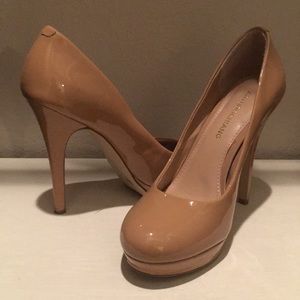 Arturo Chiang Nude Patent Leather Heels